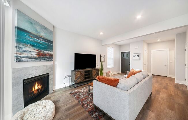 The Oscal | Three Bedroom Townhome