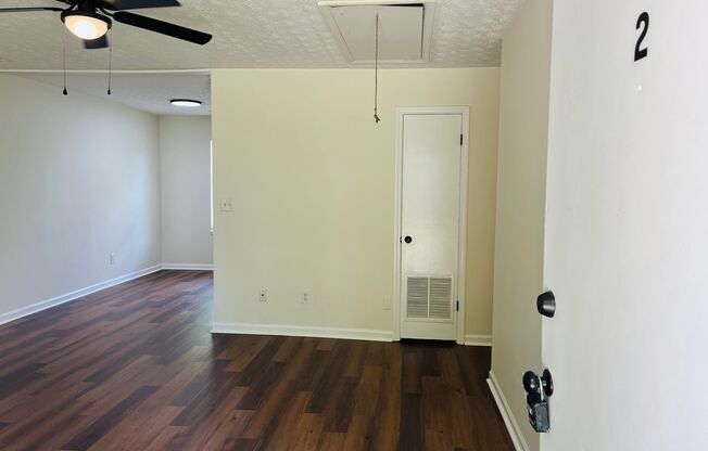 Will not last! 3 bedroom 1.5 bathroom home in Downtown Newnan! Must see!