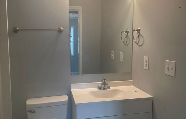 1 bed, 1 bath, $945