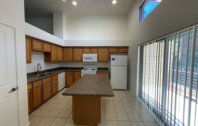 330 S Farmer Ave #128 - near ASU