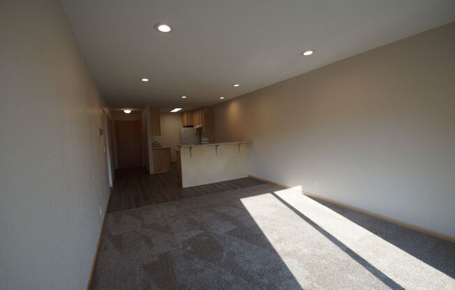 1 bed, 1 bath, 780 sqft, $1,448, Unit 414