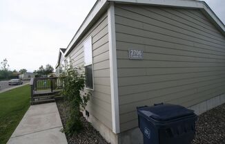 3 Bed 2 Bath Manufactured Home in Babcock Vista!
