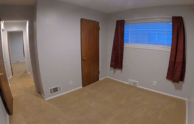 2 beds, 1 bath, $1,395