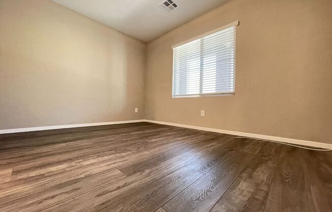 Stunning Summerlin 3 bedroom Townhouse in Gated Community