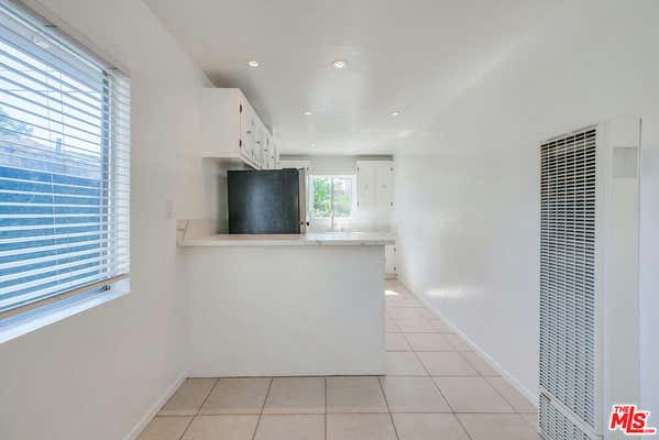 1 bed, 1 bath, 750 sqft, $2,575, Unit B