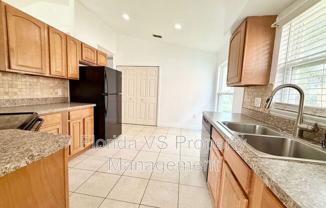 1248 IVY MDW DR