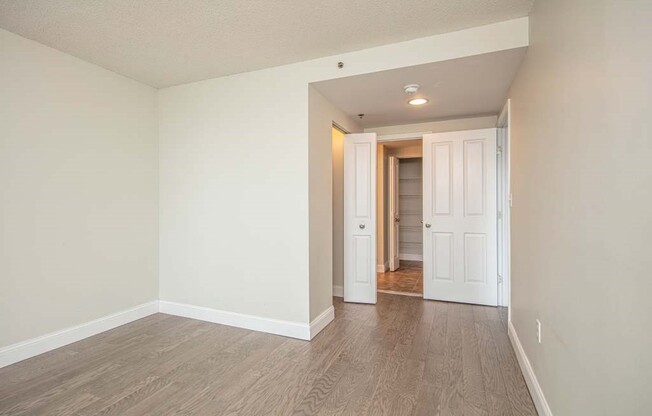 2 beds, 2 baths, 1,036 sqft, $4,500, Unit 805