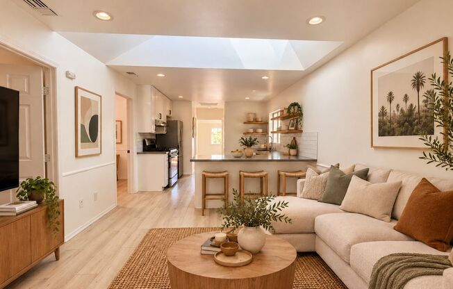 1704 Grafton St