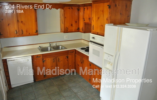 604 RIVERS END DR