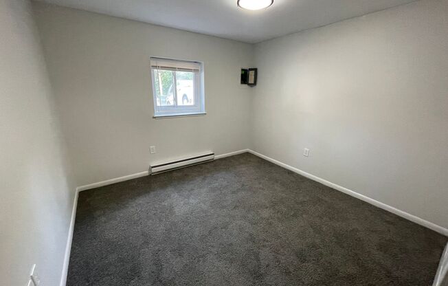 2 beds, 1 bath, $1,795, Unit F01