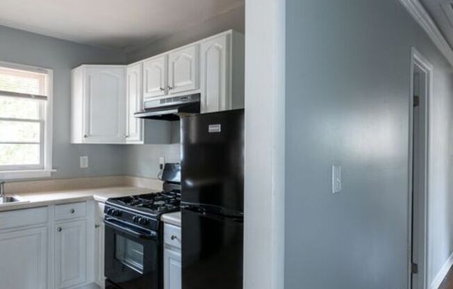4085 KENORA DR SW