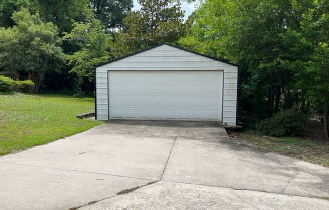 2726 Oakland Ave