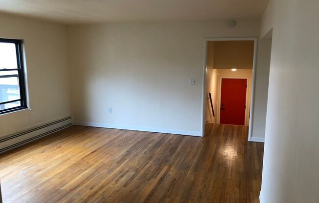 Bay Ridge Court (Cobblestone Court)