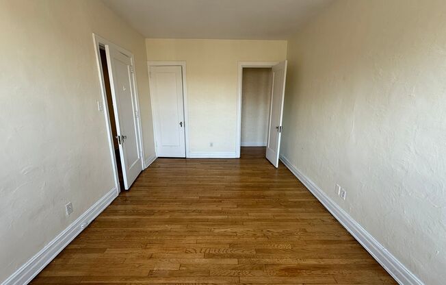 2 beds, 2 baths, 1,303 sqft, $2,200, Unit New King Edward  401