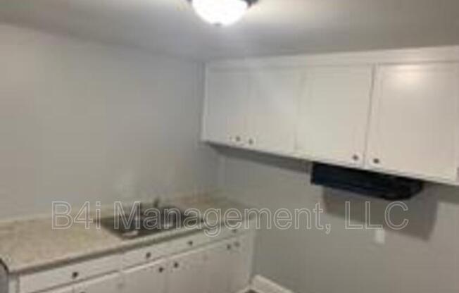 205 PORTER ST SW