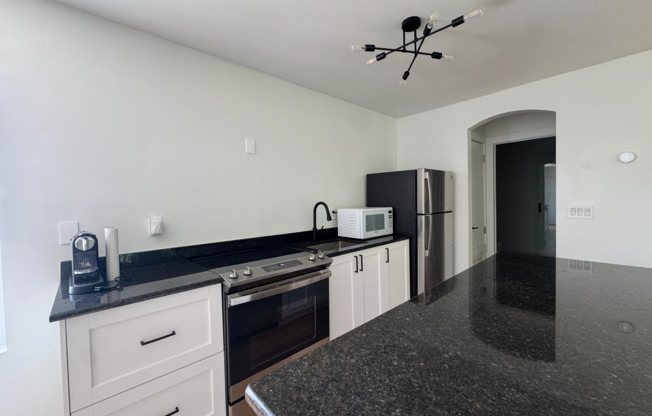 1 bedroom 1 bath 933 Jasmine, Unit B, Celebration, FL 34747