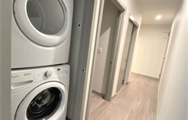 1 bed, 1 bath, 719 sqft, $1,695, Unit 406