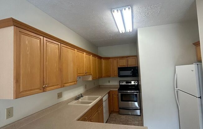 3 beds, 3.5 baths, $1,579