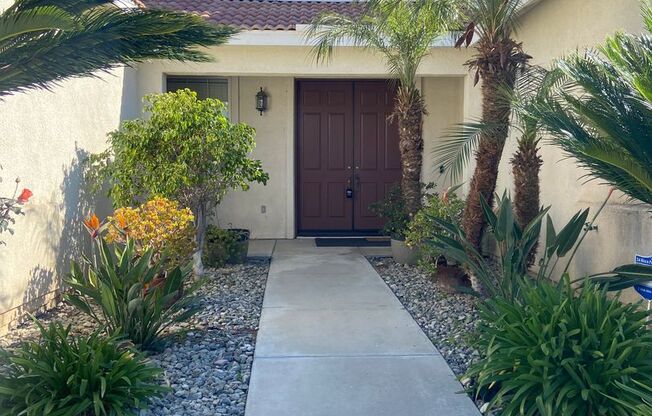 Spacious 4 Bedroom 3 Bath Home in East Highland!!