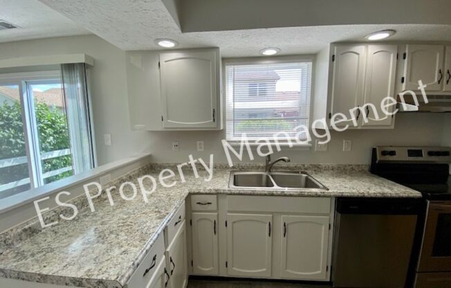 2 beds, 1.5 baths, $1,425