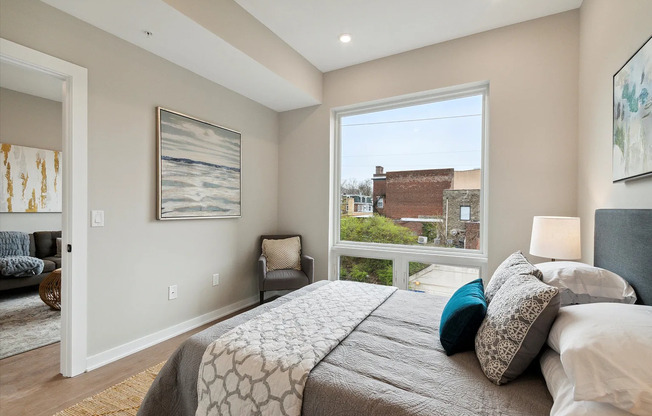 2 beds, 2 baths, 895 sqft, $2,150, Unit Unit 404