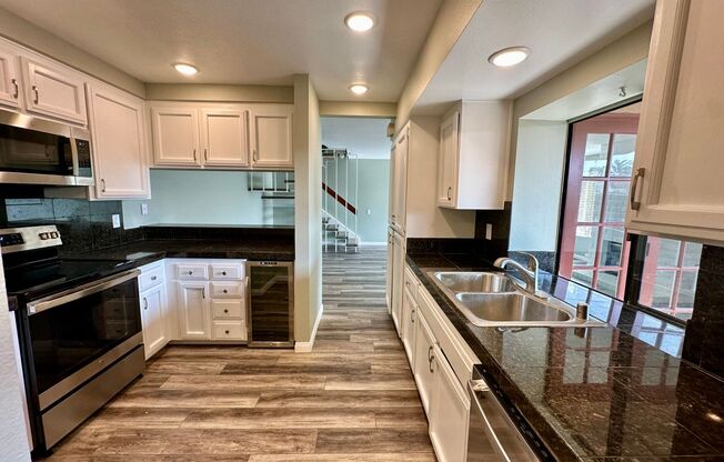 Stunning Upgraded Townhome in Rancho Bernardo!