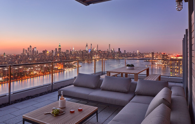 1 bed, 1 bath, $4,650, Unit 11B