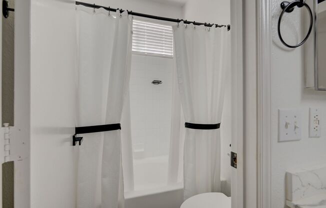 2 beds, 2 baths, $2,300