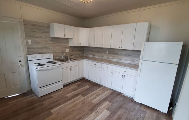 1 bed, 1 bath, 650 sqft, $650