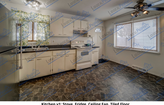 771 4 AVE