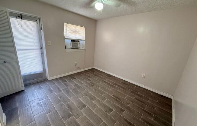 7317 46 AVE N