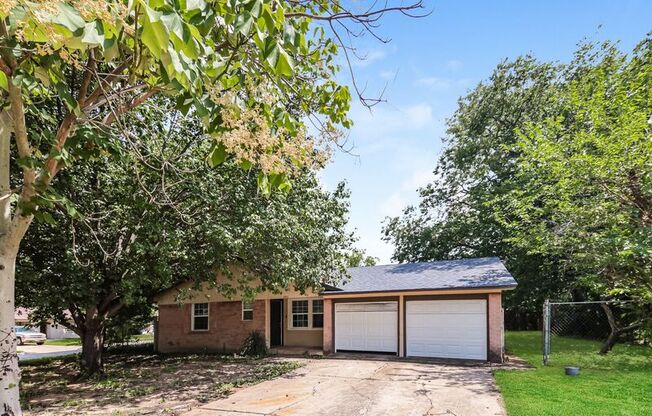 1754 E RED BIRD LN