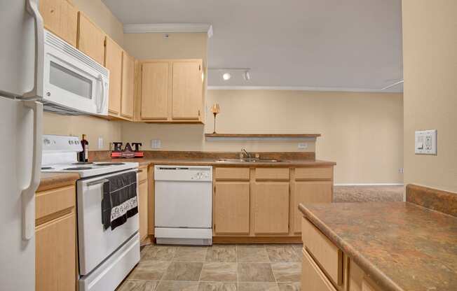 Welcome to Memorial Creek Apartment Homes