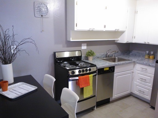 1101 10th Ave E
