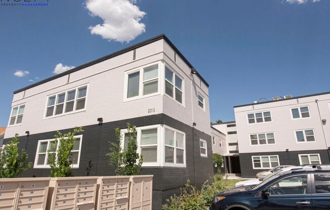 2 beds, 2 baths, 833 sqft, $1,399, Unit 112- (43)