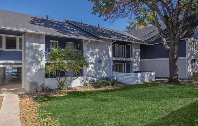 Experience the charm of Distinction Apartment Homes, where modern living meets serene landscapes. Enjoy spacious layouts, vibrant greenery, and a welcoming community. Schedule your tour today and envision your new home!