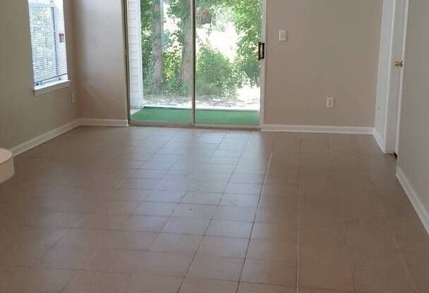 2 beds, 2 baths, $1,300