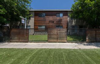 (Anna) 11133 Cumpston Street