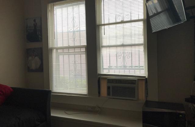 2 beds, 2 baths, 1,200 sqft, $1,500