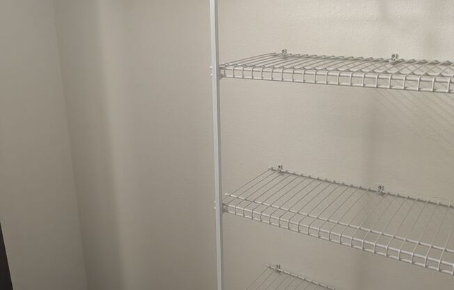 2 beds, 1 bath, 810 sqft, $2,095, Unit A104