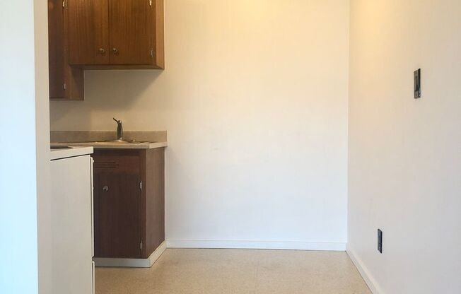 Studio, 1 bath, 464 sqft, $1,325