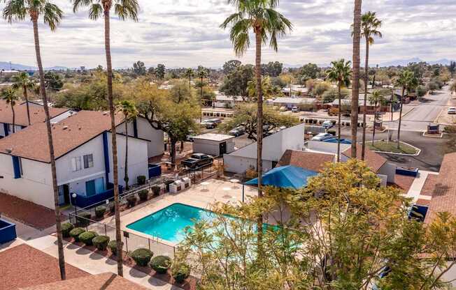 Apartments In Tucson, AZ 85716 for Rent – Midtown on Seneca – Photo of Swimming Pool Courtyard