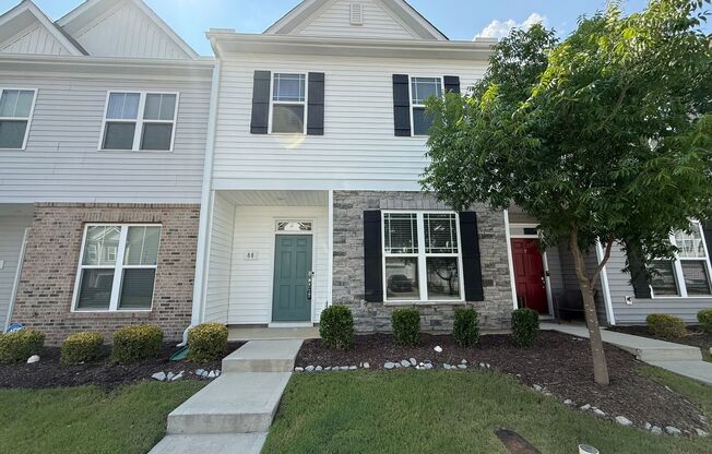 **OFFERING $50 RENT DISCOUNT PROMOTION FOR FIRST 6 MONTHS, REFUNDABLE APPLICATION FEES & $100 MOVE IN PROMOTION** Modern 3BD, 2.5BA Clayton Townhome Near Highways with Easy Access to Downtown Clayton and Garner
