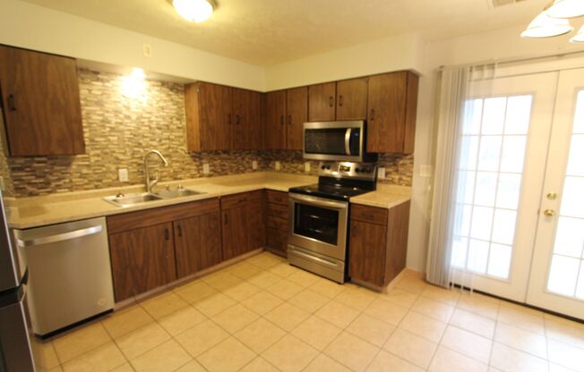 2 beds, 1 bath, 875 sqft, $1,075, Unit 10719-9