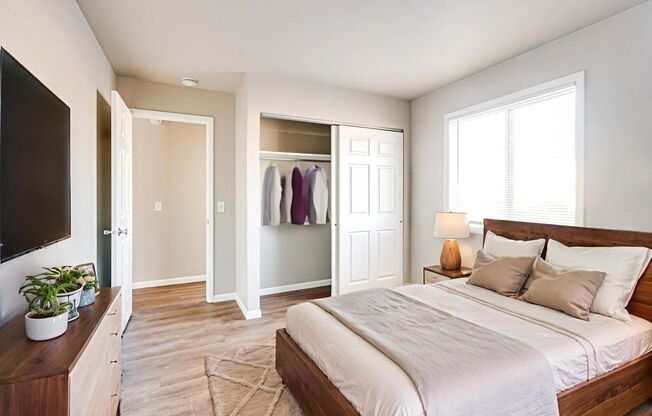 1 bed, 1 bath, 600 sqft, $899, Unit 2014 - E