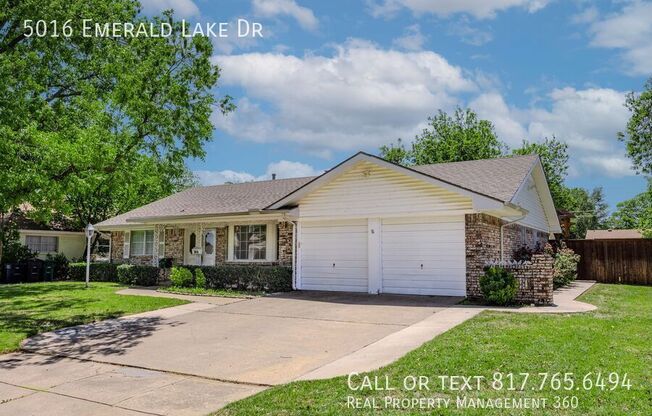 5016 EMERALD LK DR
