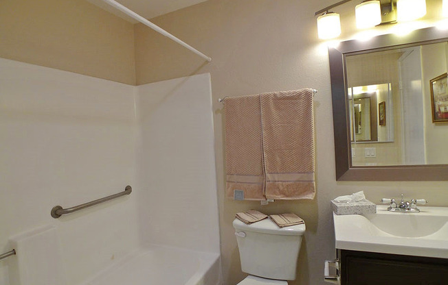 1 bed, 1 bath, 660 sqft, $1,895, Unit 204