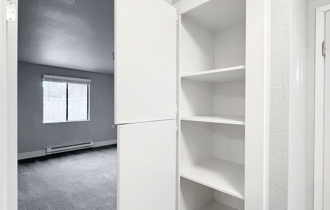 1 bed, 1 bath, 636 sqft, $1,595, Unit 424