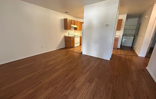 2 beds, 1 bath, $1,050, Unit 1733 W Preservation Dr Apt 10 Downstairs