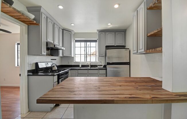 2775-2777 E.21st Street